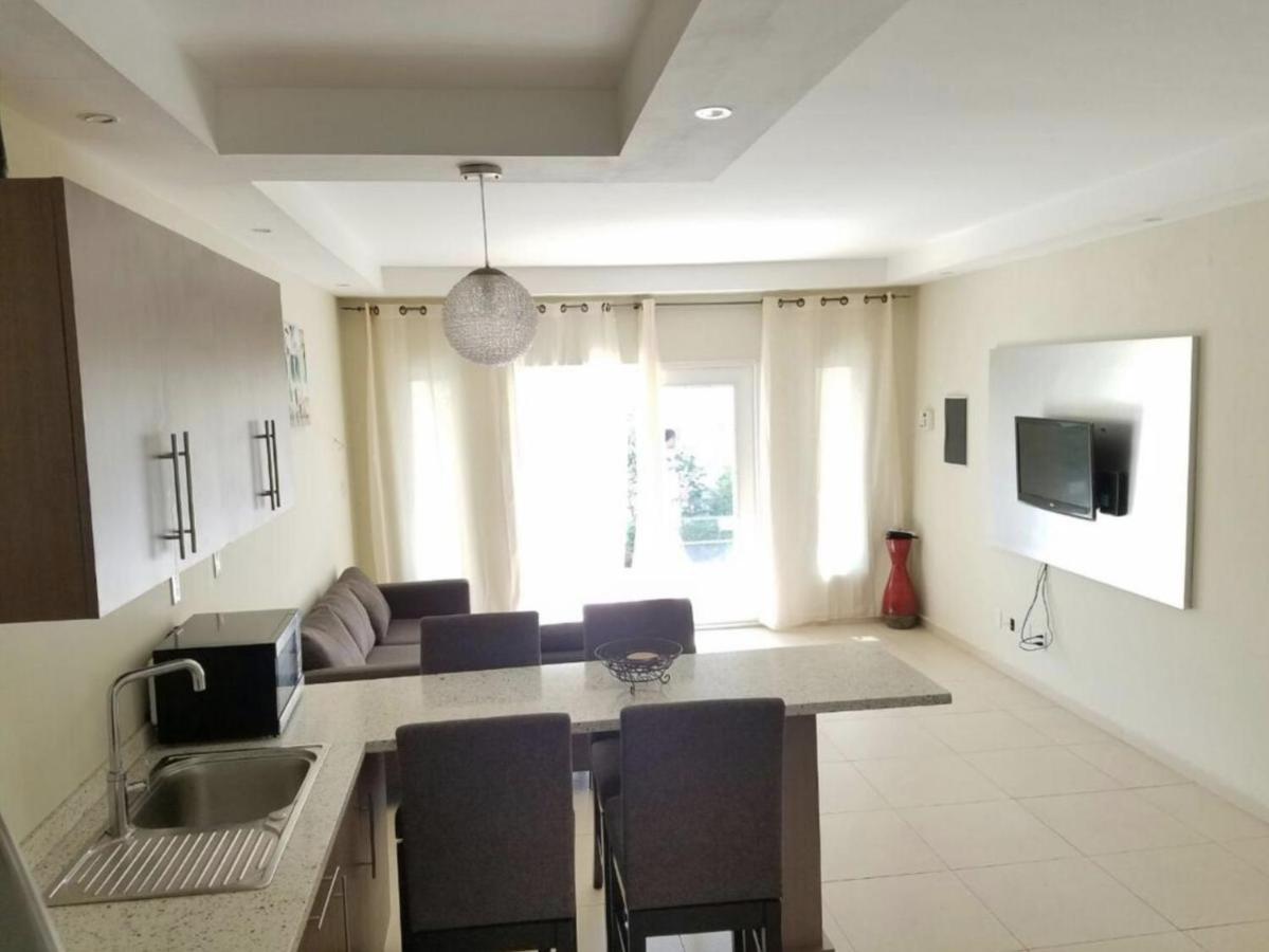 Andira Apartments يلمستاد المظهر الخارجي الصورة
